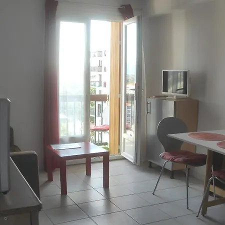 Appartamento T2 30m2 Au Calme, Vue Montagnes, Apercu Mer *